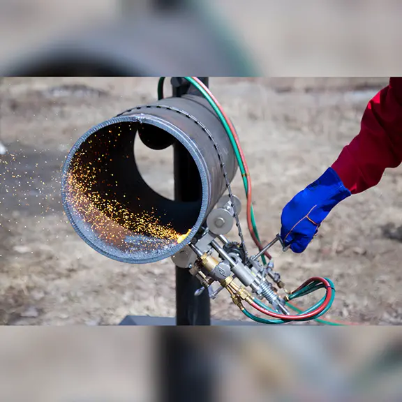 Picle_Cutting_Bottom_of_Pipe__29555.png